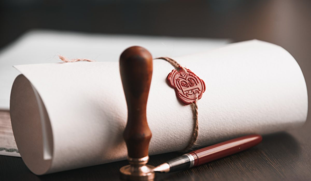 Notary's,Public,Pen,And,Stamp,On,Testament,And,Last,Will.